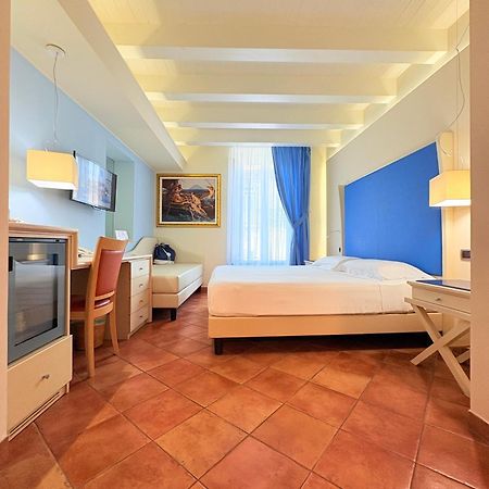 Portercole B&B Тропеа Екстериор снимка