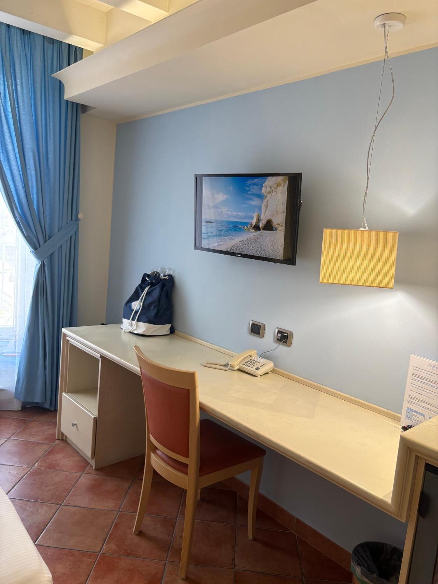 Portercole B&B Тропеа Екстериор снимка