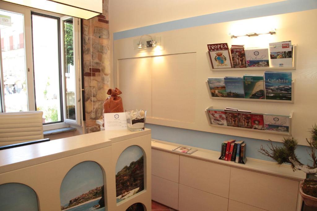 Portercole B&B Тропеа Екстериор снимка